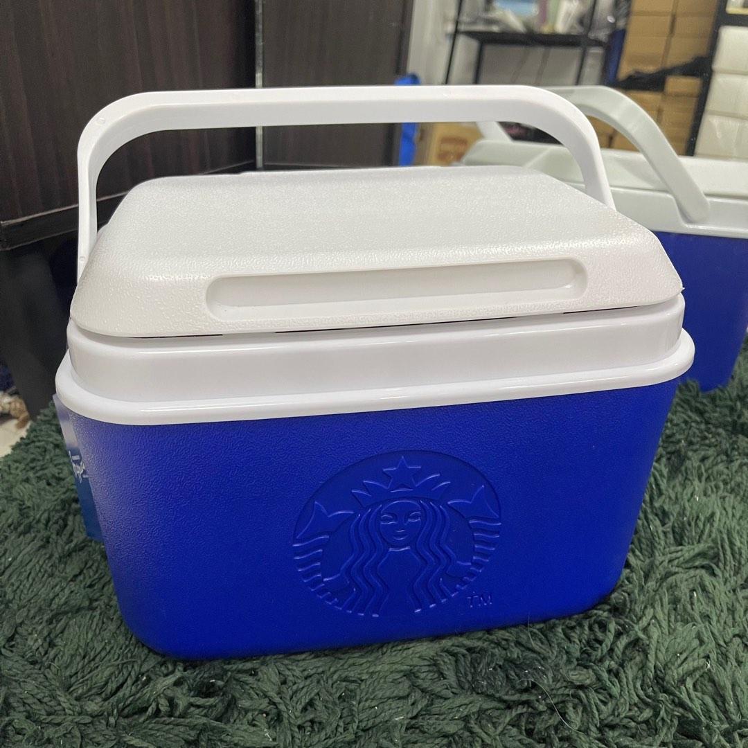 Starbucks Cooler Set with 6 frappes Color Blue, Food & Drinks