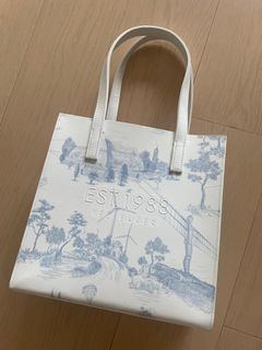 （分類：）位於 。 由 misscoco__ 提交（商品編號 1180728197，圖片 1）。簡介： 。