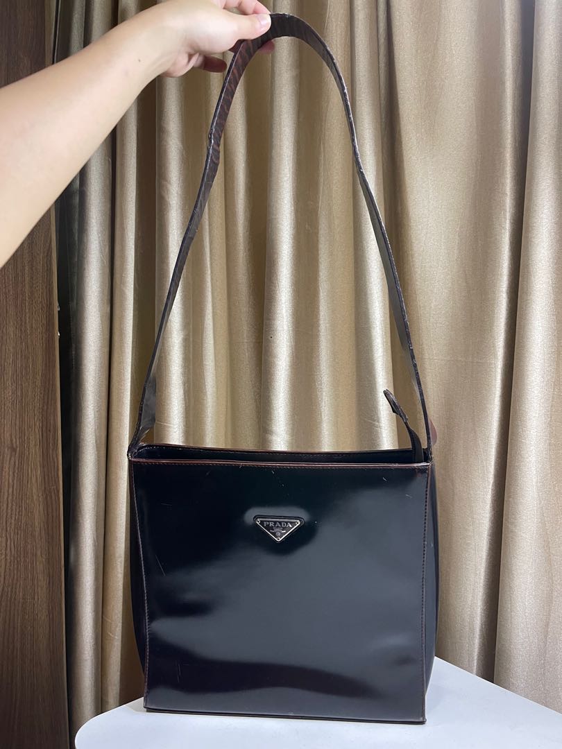 Vintage prada shoulder on sale bag leather