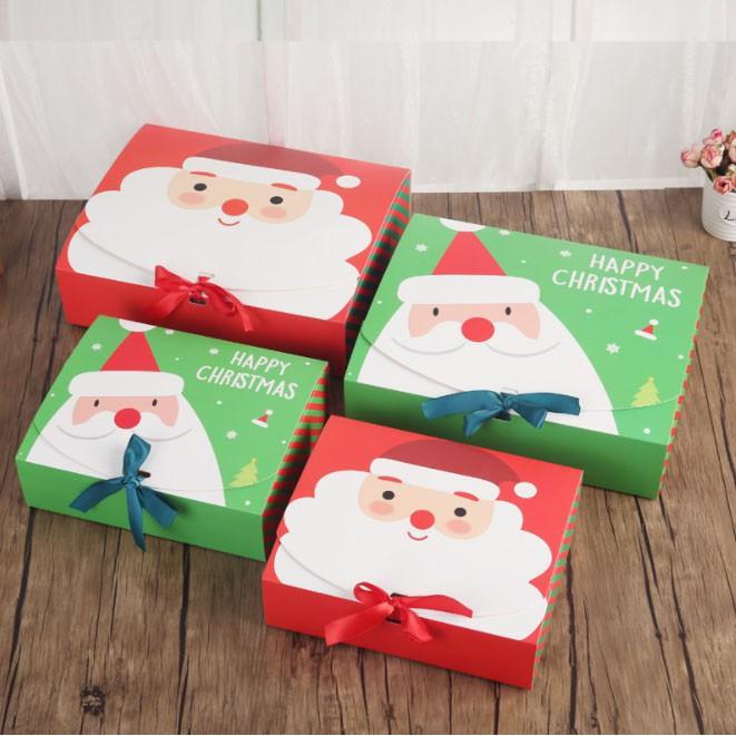 1pc Christmas Clamshe Gift Box Cardboard type (Category: Storage Boxes & Baskets) located in Malabon City. Submitted by heyitskhen (Listing ID 1180961793, Image 3). Description: Size Small - 24x19.5x8 cm-45 Big - 31x25x8 cm-49 Color: Green Red.