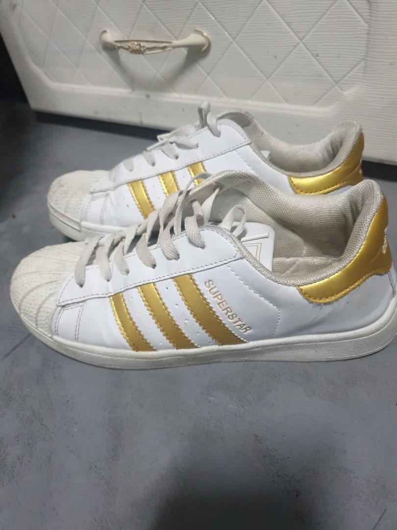 Adidas superstar deals gold 42