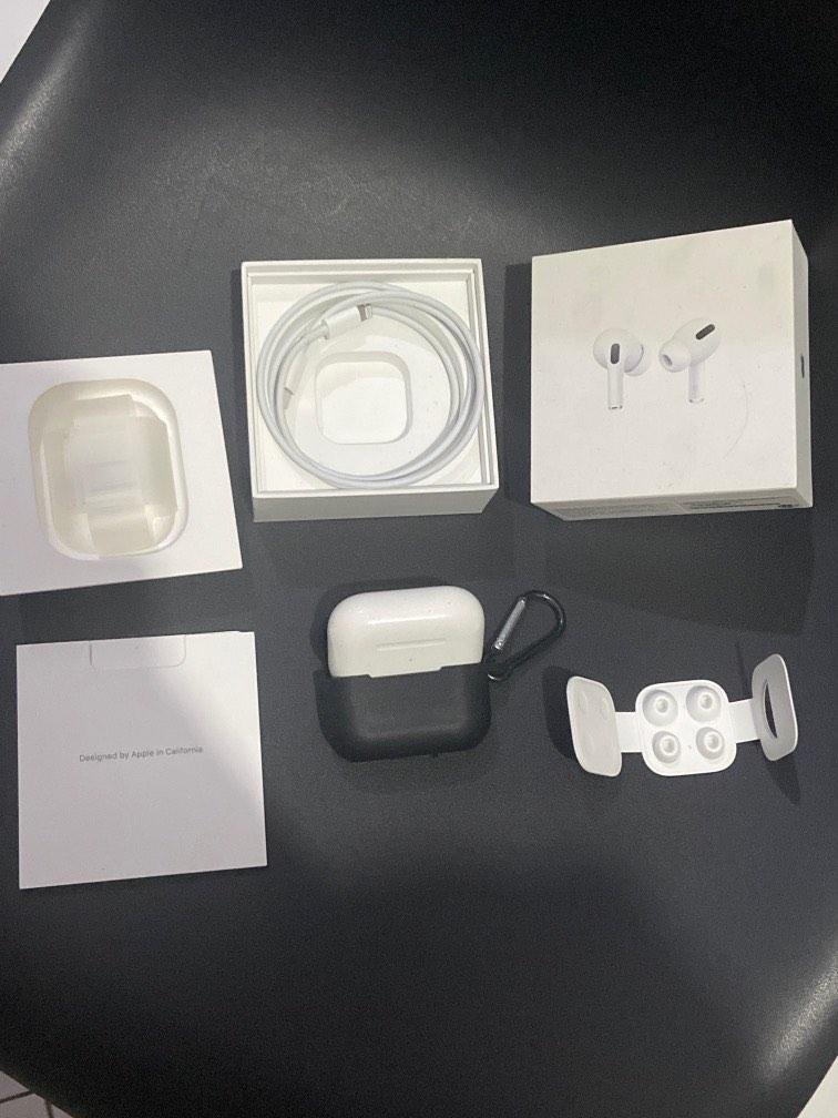 Apple Airpods Pro Charging Case complete with box, Elektronik, Audio di