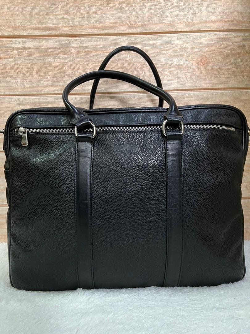 Authentic Longchamp briefcase (Category: Luxury Bags & Wallets) located in Cagayan de Oro. Submitted by riggstuffs (Listing ID 1181051378, Image 1). Description: Guaranteed Authentic Longchamp Briefcase Good leather material Exterior and interior areas are clean, no flaws or cracks on the leather material Interior has multiple compartments Zipper closure Lost long strap No other inclusion DISCLAIMER: Riggstuffs is not associated or affiliated wit