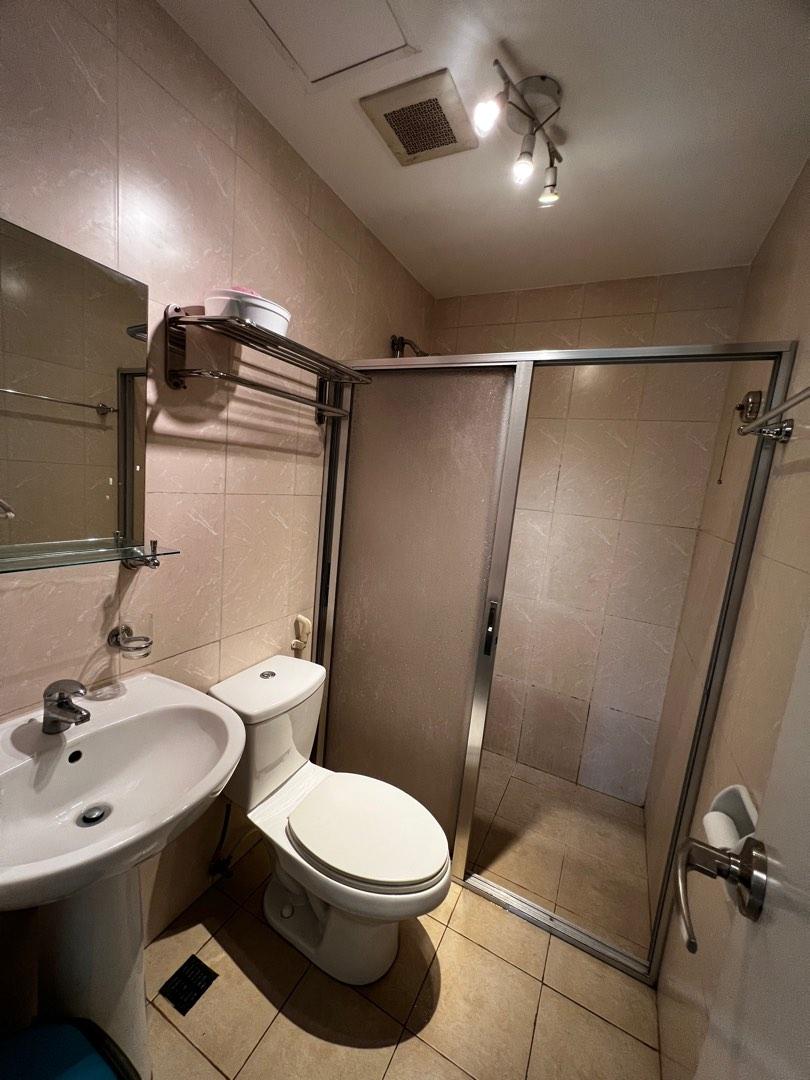 Avant at the Fort: 2BR facing City View (Category: Apartments & Condos) located in Manila. Submitted by call_09053601049 (Listing ID 1180985885, Image 3). Description: FOR SALE – Avant at the Fort 📍 26th Street corner 3rd Avenue, BGC, Taguig 💰 Price: ₱21,000,000 ⸻ 📌 Unit Details 🛏 2-Bedroom 📐 84 sqm 📍 6th Floor 🧭 North East Facing 🌆 Facing Amenities / City View 🏢 Corner Unit 🛋 Fully Furnished 🛁 2 Toilet & Bath 🧺 With Utility Room 🚗 W