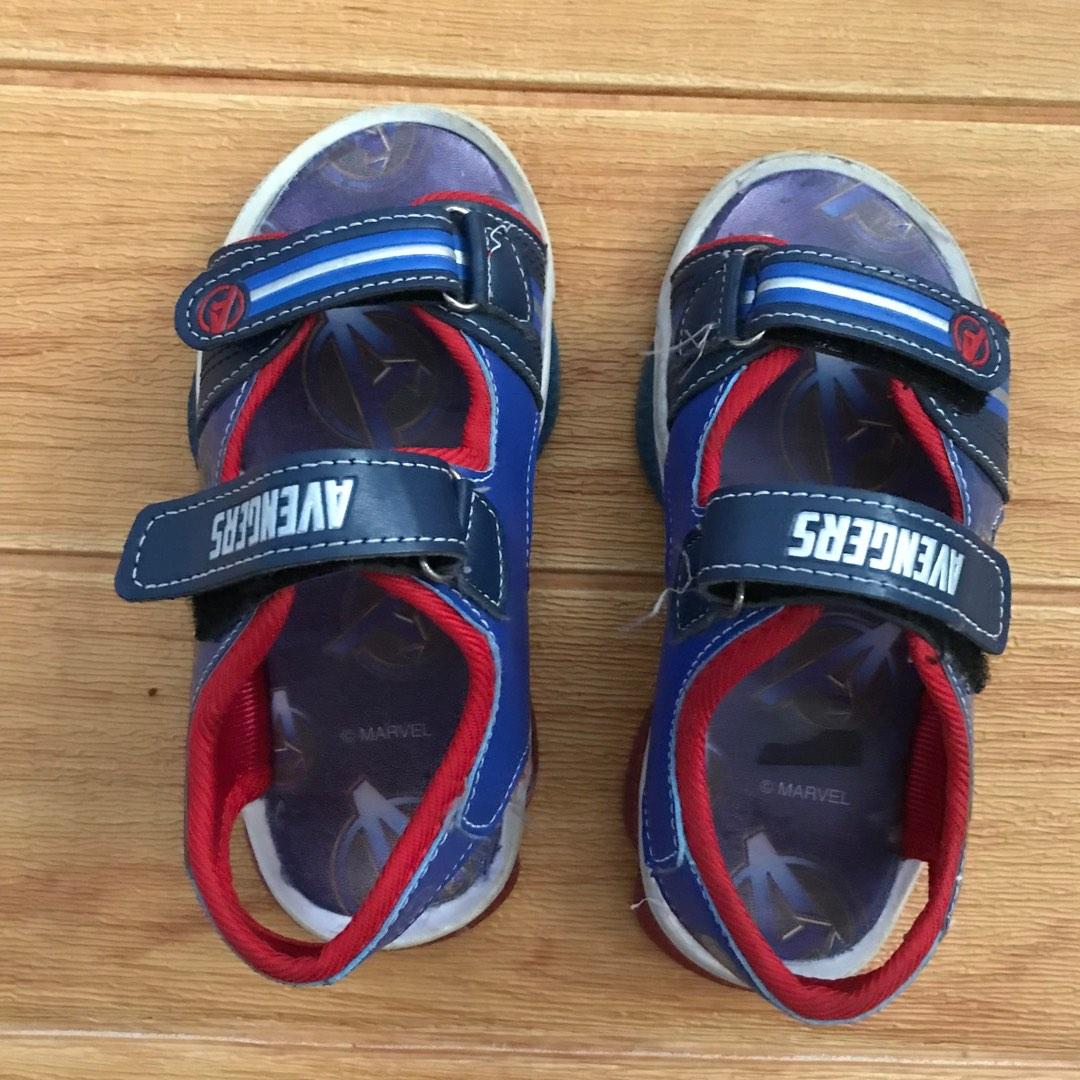 Sandal avengers online