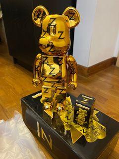 Bearbrick Zikzin gold chrome 100% & 400%
