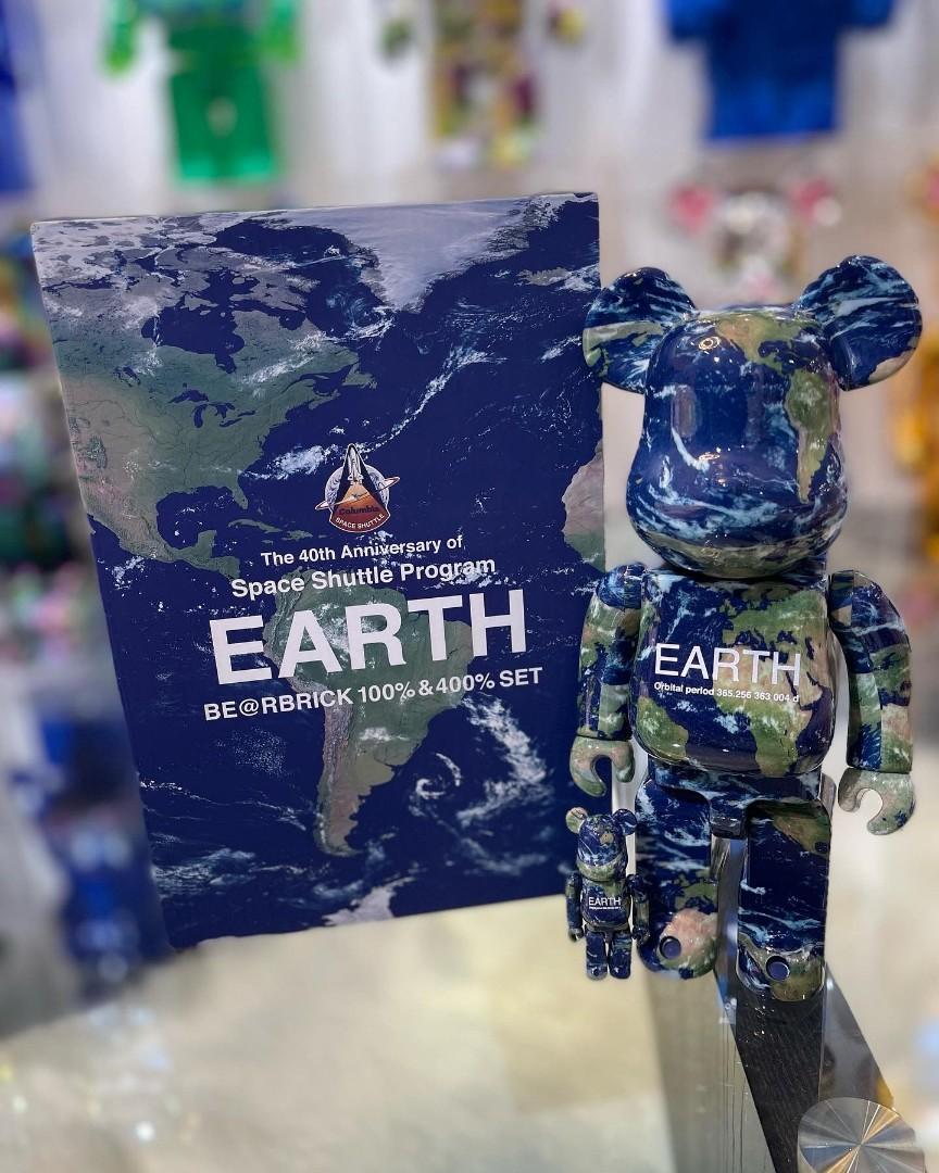 BE@RBRICK EARTH 100% + 400%, 興趣及遊戲, 玩具& 遊戲類- Carousell