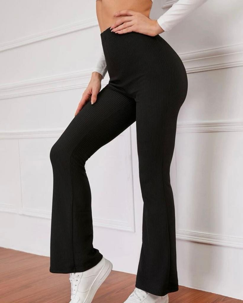 Black Flares, Women's Fashion, Bottoms, Other Bottoms on Carousell