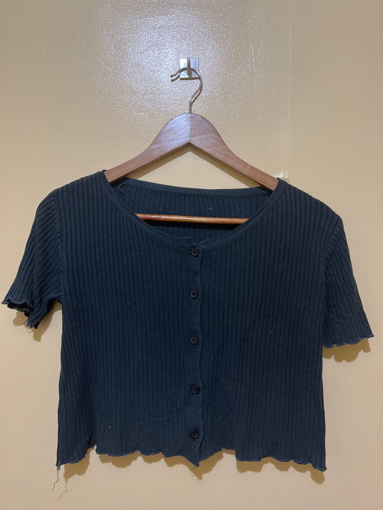 Black Knitted Top, Women's Fashion, Tops, Blouses on Carousell