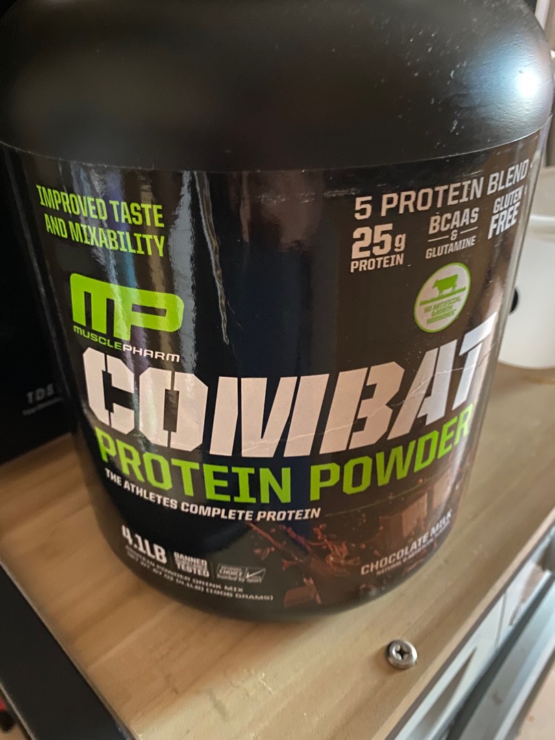 BNIB Muscle pharm combat chocolate milk protein powder, Health