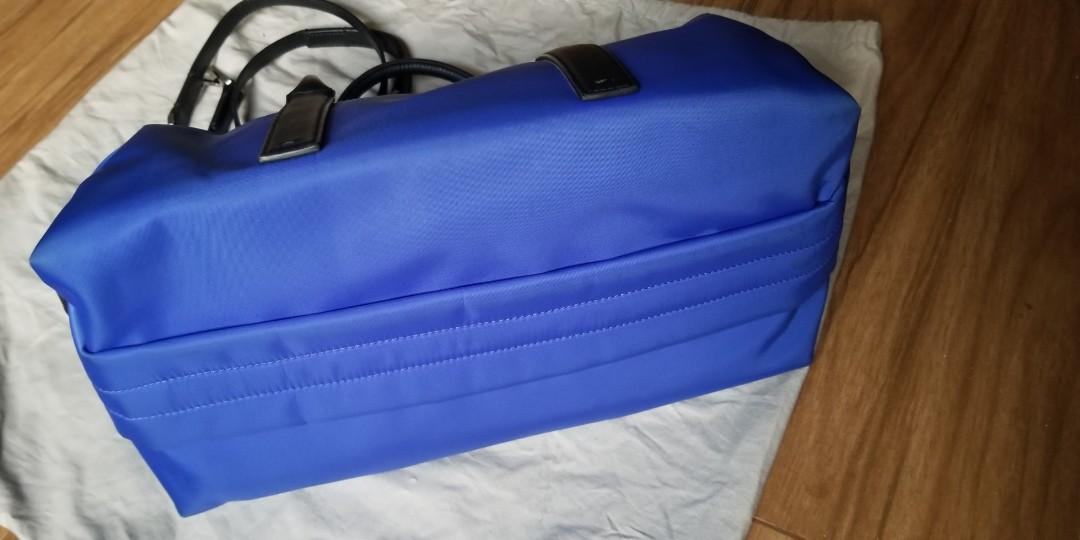 Calvin Klein Doctor's Bag, Women's Fashion, Bags & Wallets, Shoulder