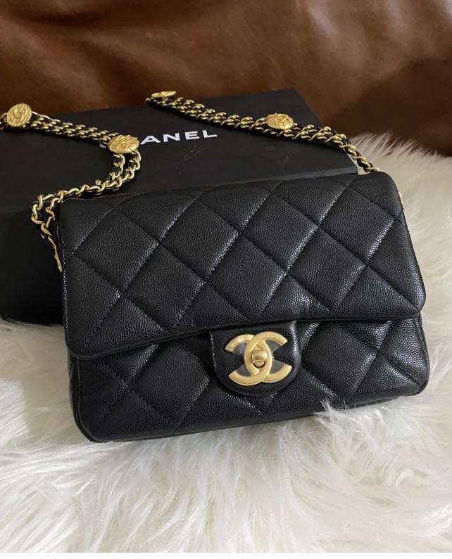 Chanel 22A, Luxury, Bags & Wallets on Carousell