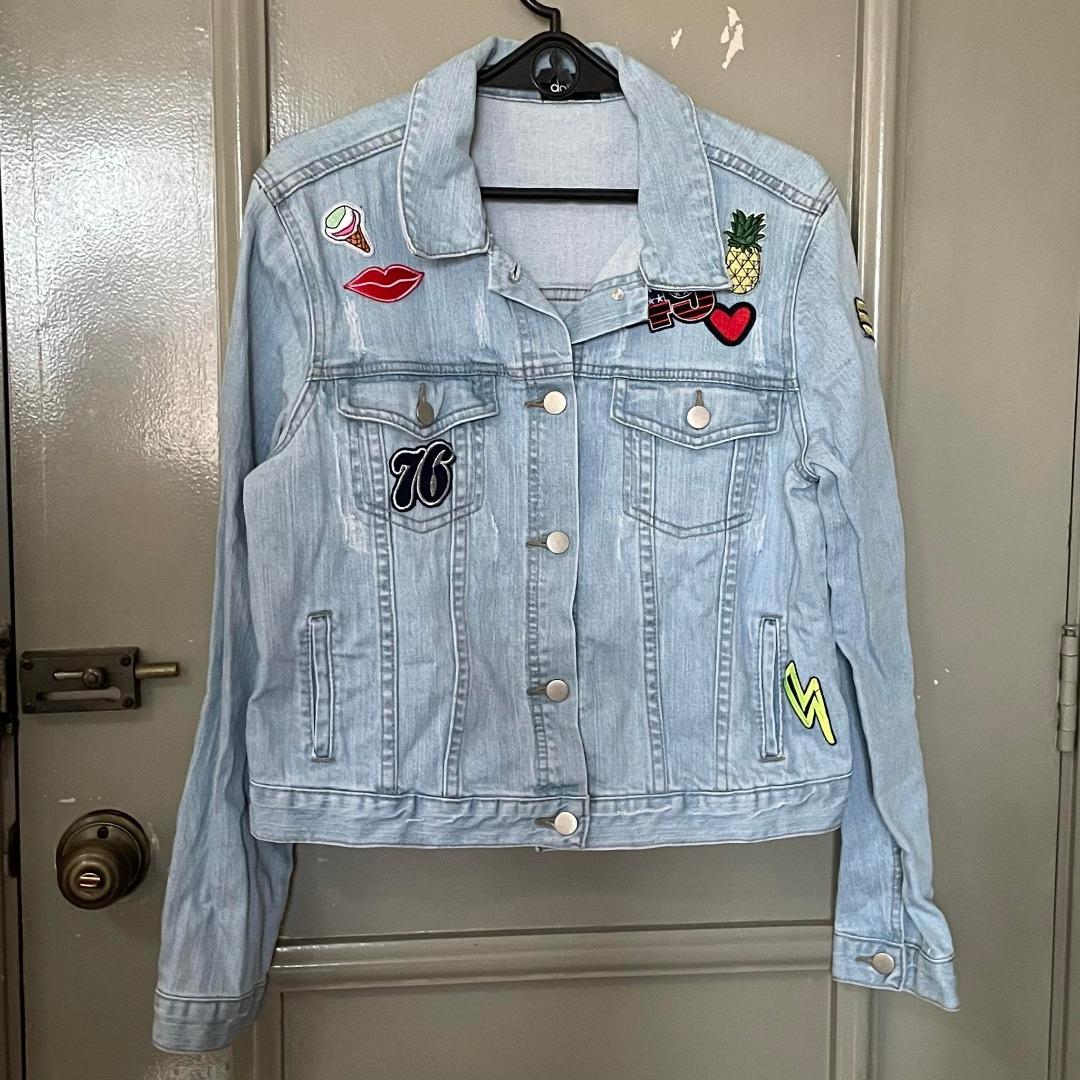 Dotti Distressed Light Wash Denim Jacket with Patches, Women's Fashion, Coats, Jackets and