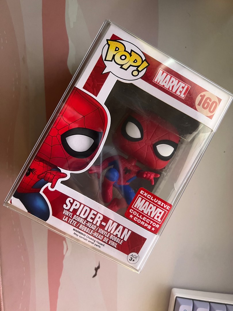 Funko Pop! Marvel Collector Corps: Spider-Man Homecoming – Spider-Man con alas de Tela Exclusiva Marvel Collector Corps