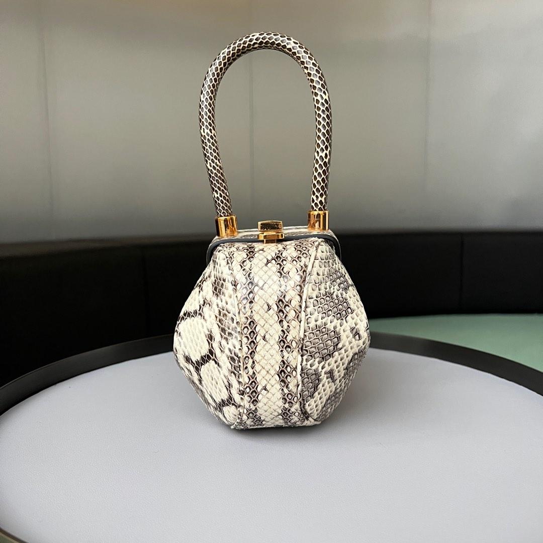 Gabriela hearst demi bag price store
