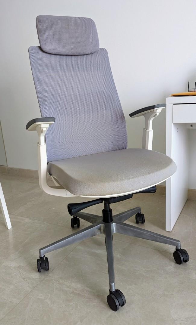 Grey and white office chair, Furniture & Home Living, Furniture, Chairs on Carousell