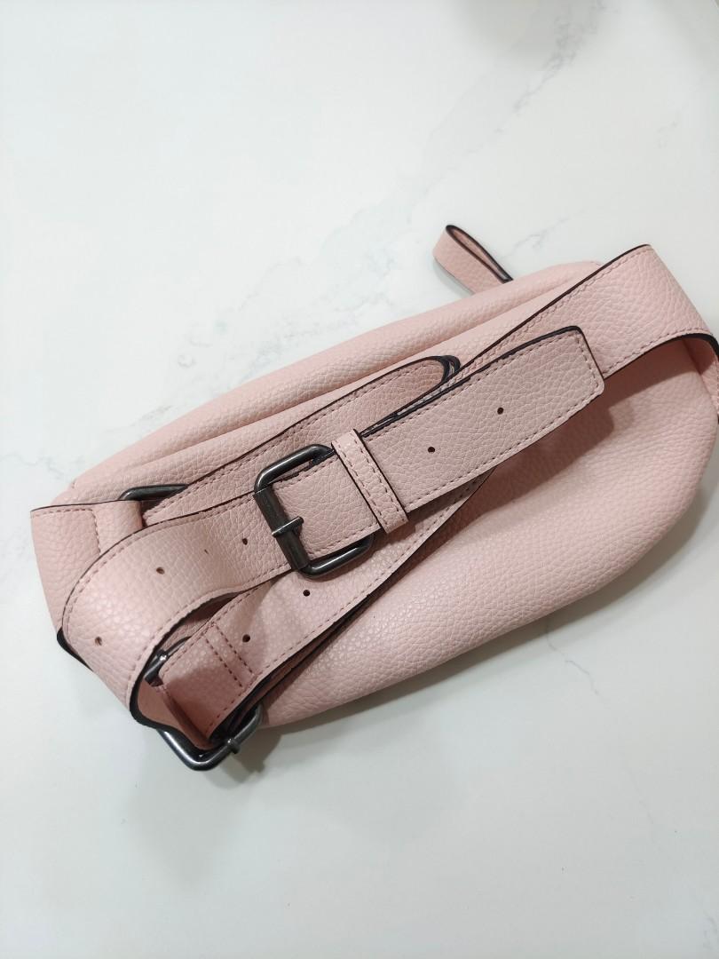 Bag belt hotsell guess