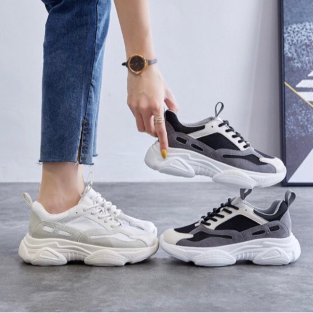 Trendy rubber shoes top