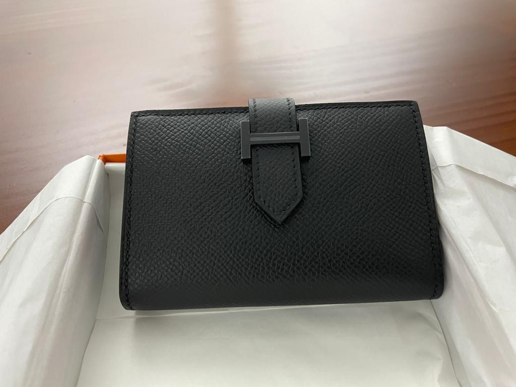 Hermes Bearn Card Holder, Men's Fashion, Watches & Accessories, Wallets & Card  Holders on Carousell