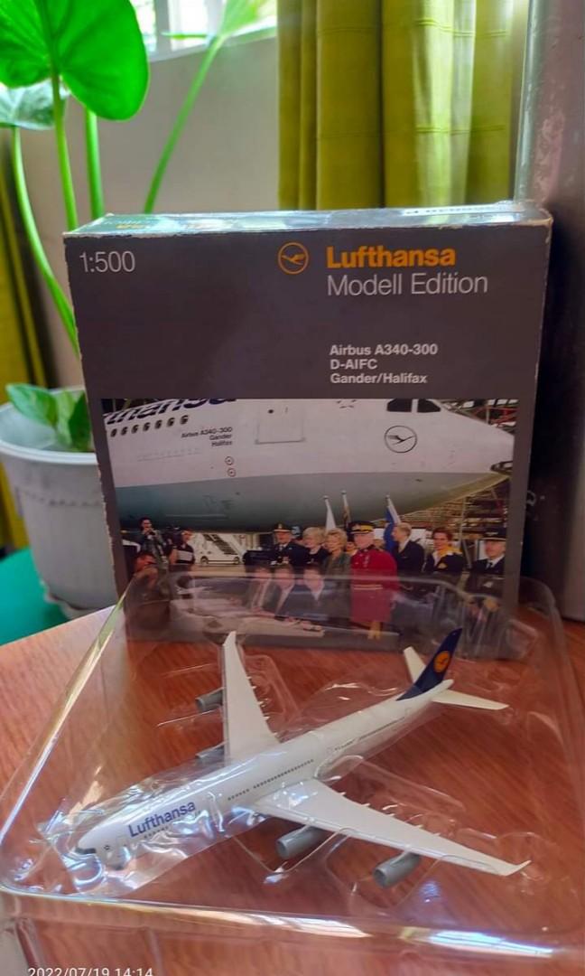 Lufthansa Airbus A340300 Model Edition DAIFC Gander/Halifax Herpa