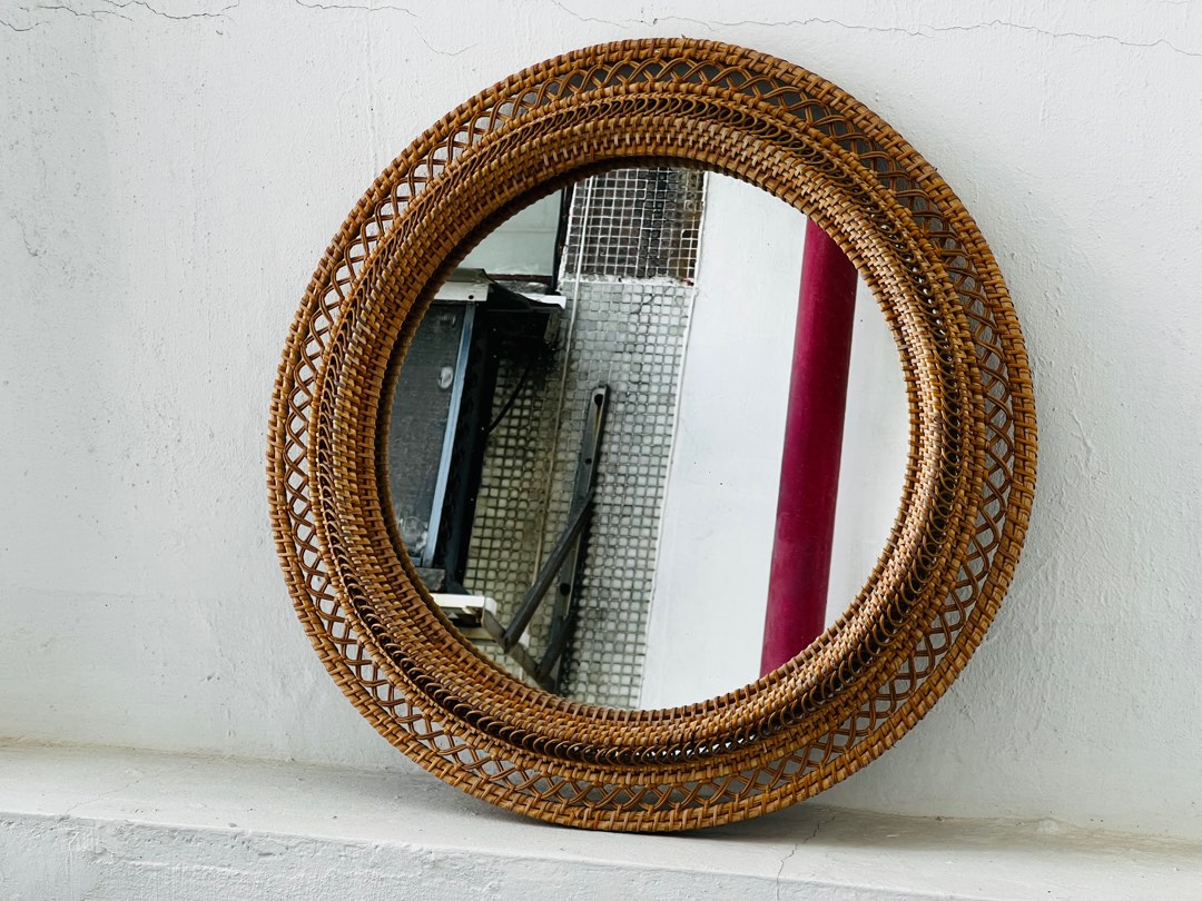 Modern Vintage Rattan Wall Deco Round mirror Old Hong Kong 55cm, 傢俬＆家居