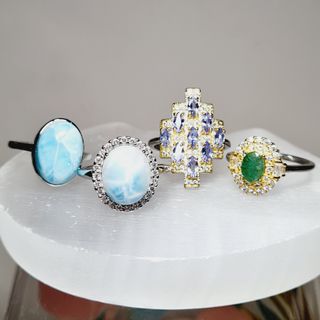 (Category: ) located in . Submitted by stone_by_a (Listing ID 1181051759, Image 1). Description: .