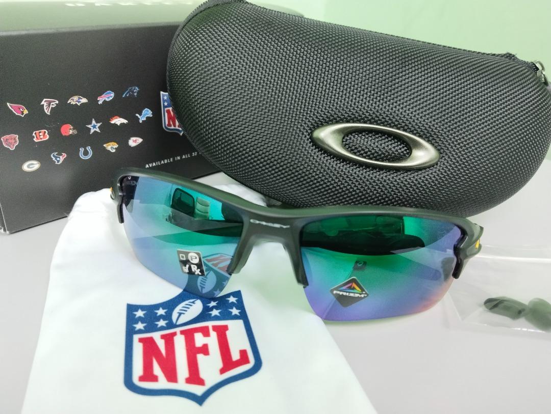 Oakley Flak  XL Green Bay Packers NFL Edition (RARE ITEM), Men's  Fashion, Watches & Accessories, Sunglasses & Eyewear on Carousell