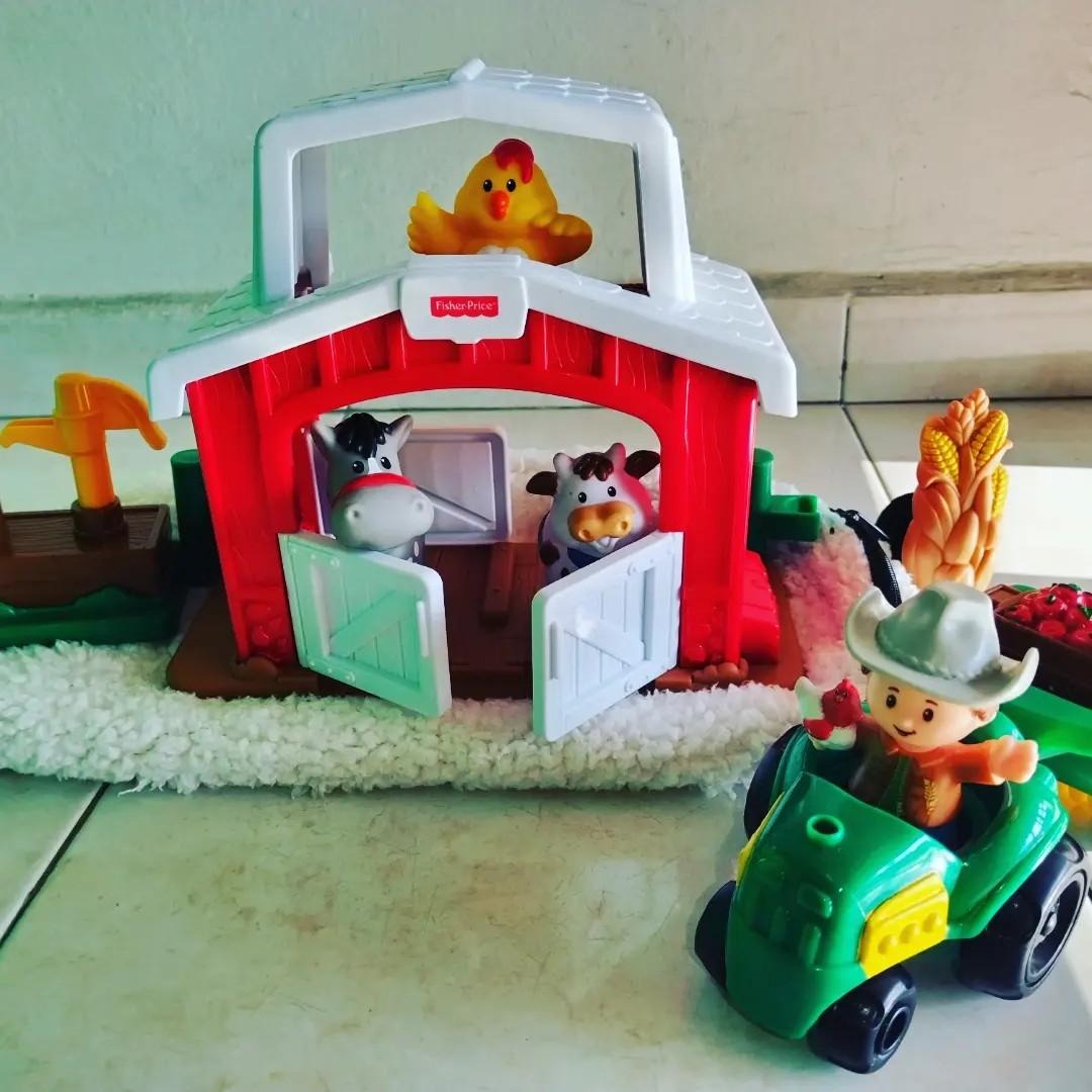 Fisher price happy hotsell animals farm