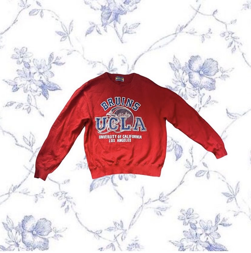 Red sweater, Women's Fashion, Tops, Longsleeves on Carousell