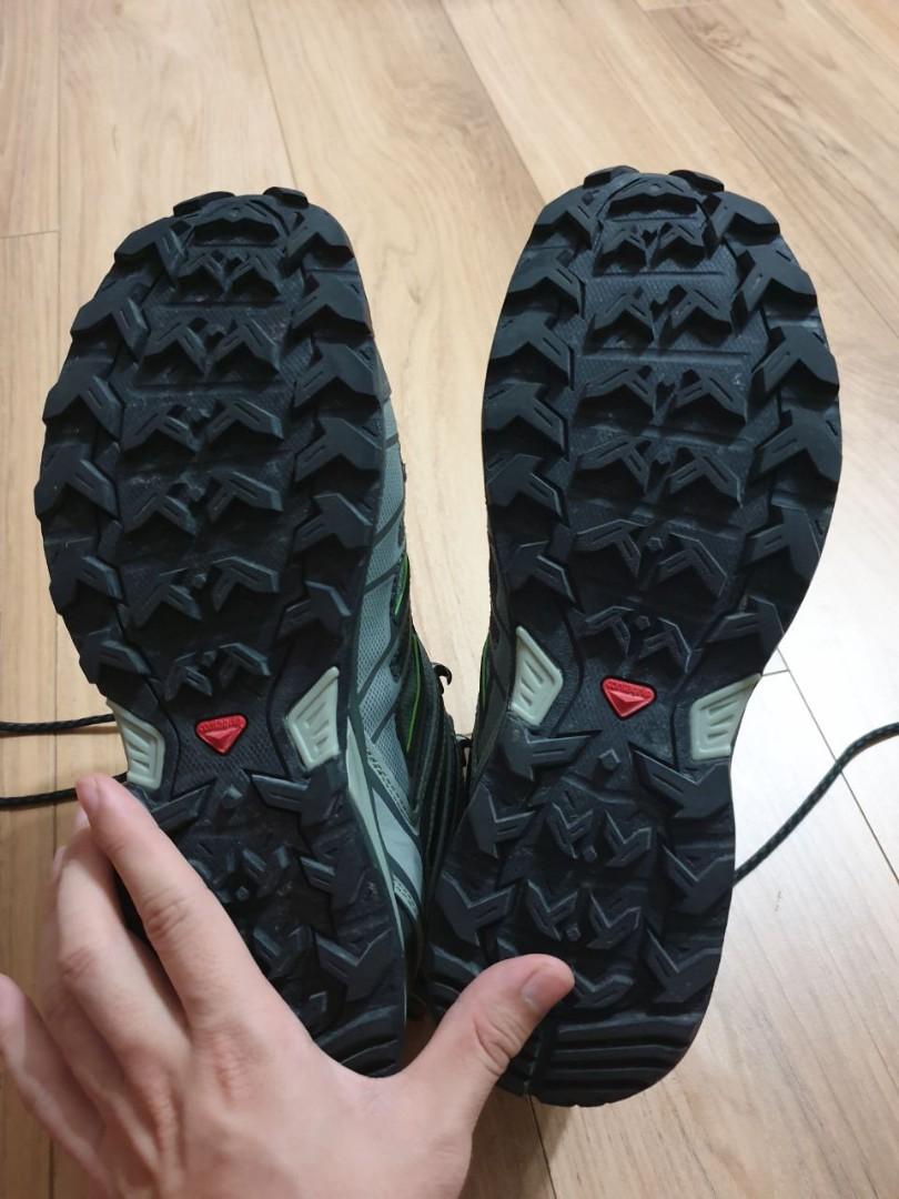 Salomon hiking boots (X Ultra 3 Mid GTX), Sports Equipment, Hiking