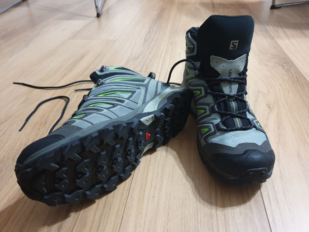 Salomon hiking boots (X Ultra 3 Mid GTX), Sports Equipment, Hiking
