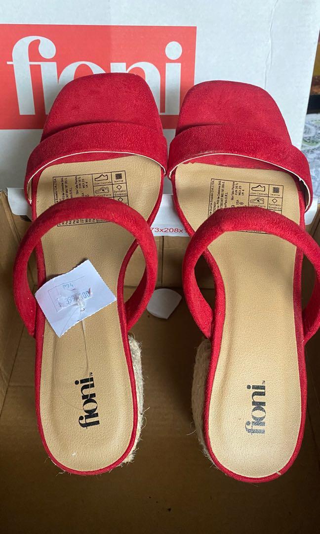 Sandal fioni 2025