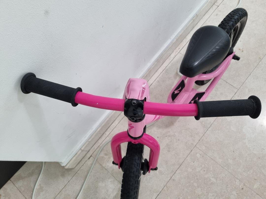 Specialized Balance Bike, Sports Equipment, Bicycles & Parts, Bicycles