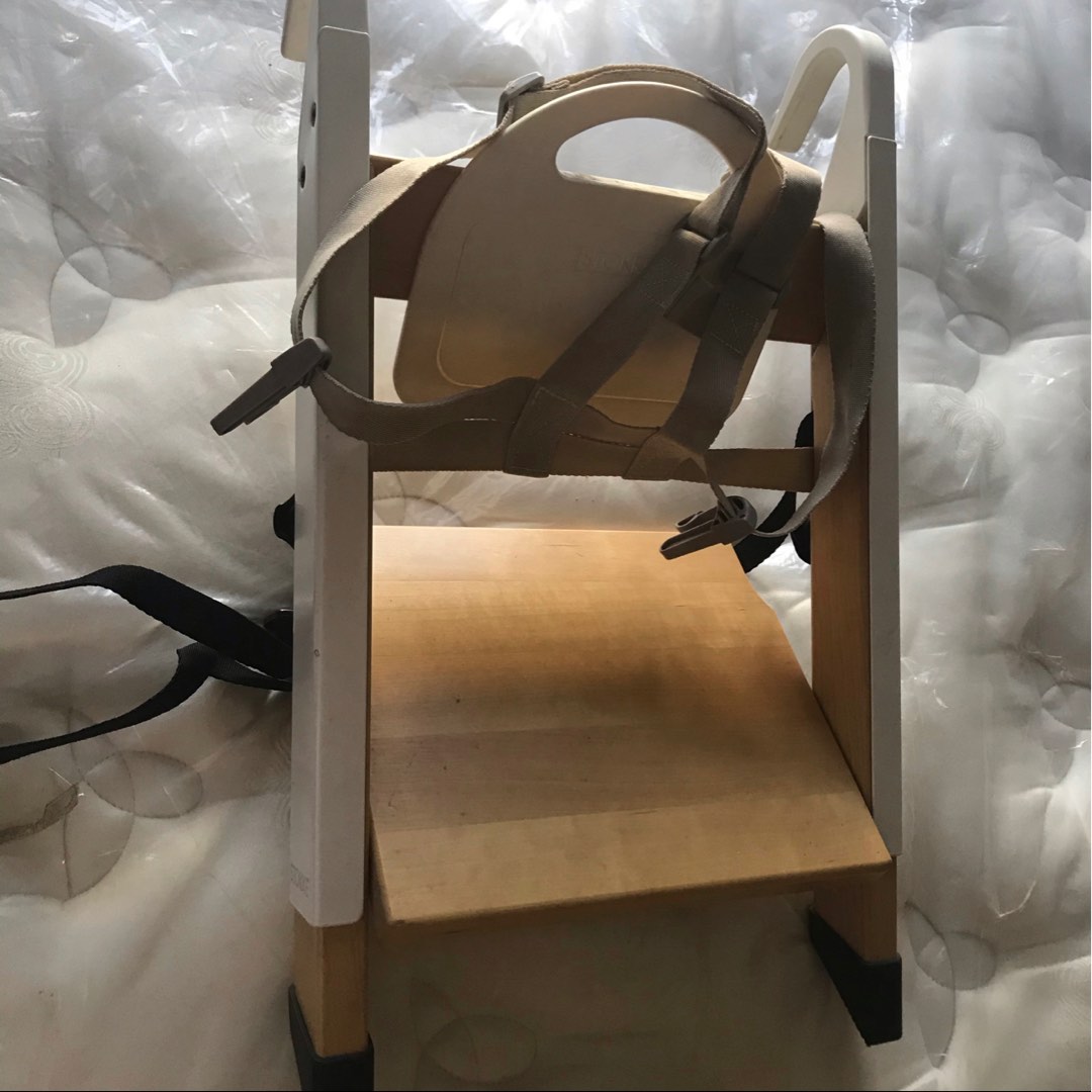 Stokke Handysitt Portable Baby Chair White, Bayi & Anak, Perawatan
