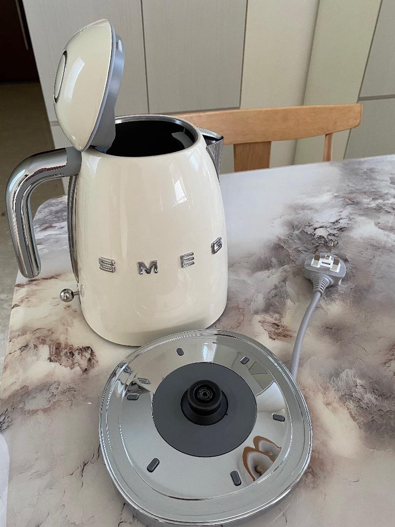 SMEG Kettle 1.7L, TV & Home Appliances, Kitchen Appliances, Kettles