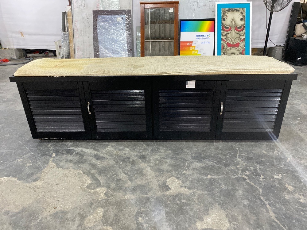 Wooden Shoe Black and White Colour With Cushion Seat /