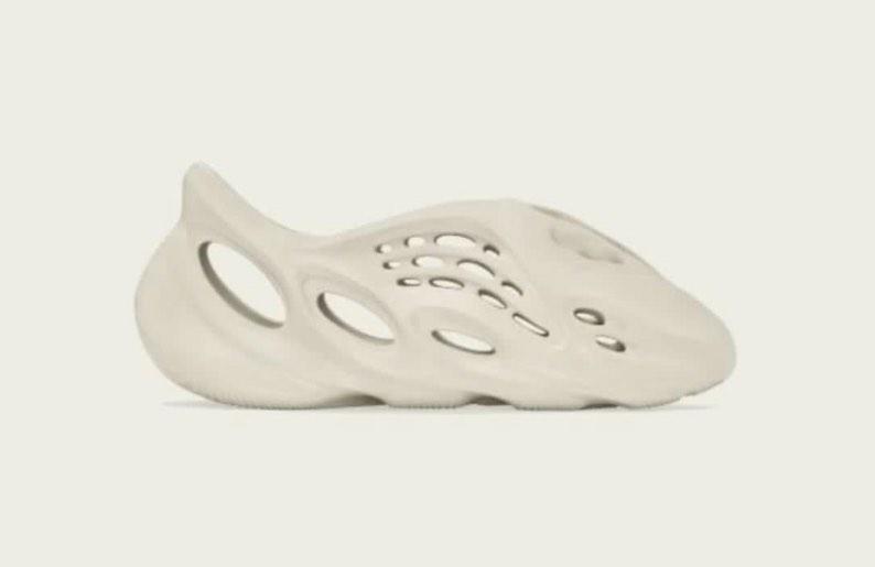 Yeezy foam runner sand, Men's Fashion, Footwear, Sneakers on Carousell