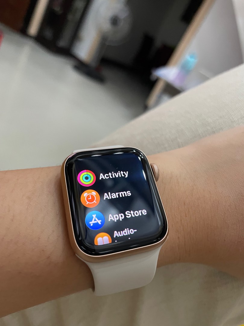 Apple watch se old clearance