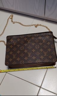 （分類：）位於 。 由 preloved711 提交（商品編號 1181231329，圖片 1）。簡介： 。