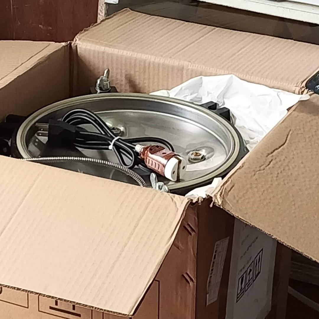 PRESSURE COOKER AUTOCLAVE MACHINE 18L (Category: Medical Supplies & Tools) located in Quezon City. Submitted by pjfalogme21 (Listing ID 1181194101, Image 2). Description: Available for pick up and delivery. We accept COD, Bank Transfer and Gcash payment. Pm for more details..