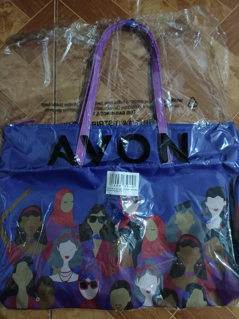Avon Purple Tote Bag (Category: Tote Bags) located in Valenzuela. Submitted by Pretty_Thrifted_Trends (Listing ID 1181233757, Image 2). Description: .