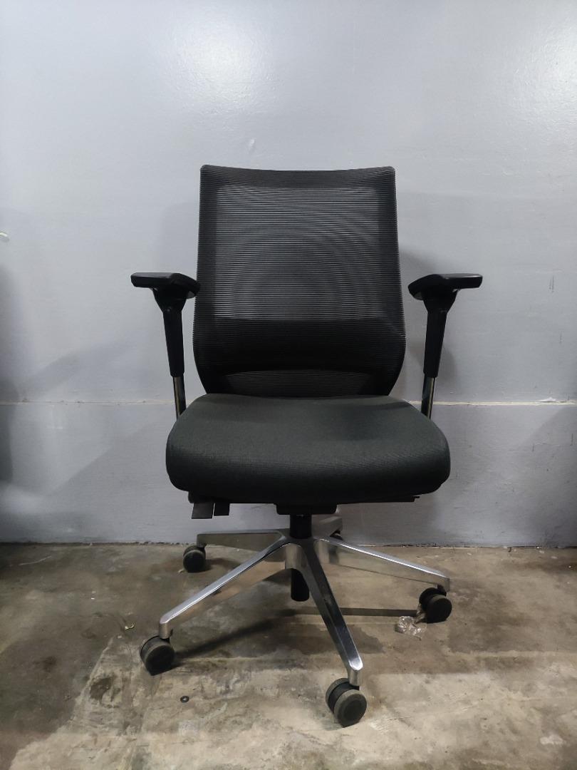 BEST DEAL! Office Furniture Vertu Executive Chair 50 off!, Furniture