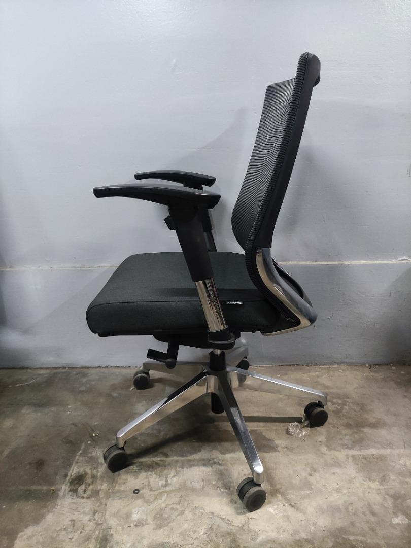 BEST DEAL! Office Furniture Vertu Executive Chair 50 off!, Furniture
