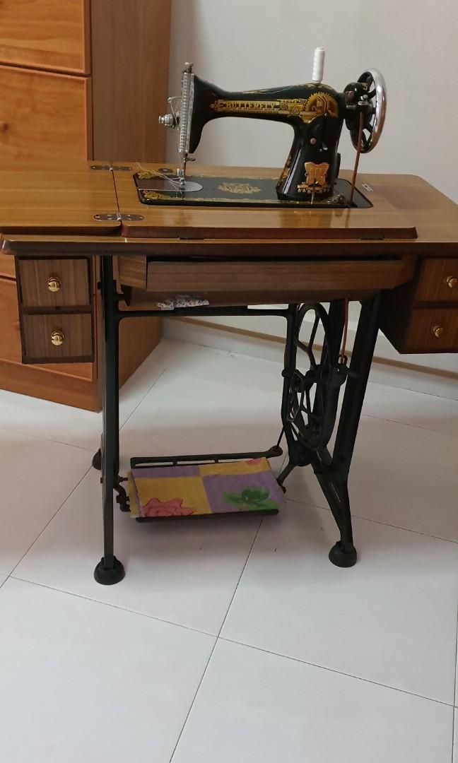 Butterfly manual sewing machine, Hobbies & Toys, Memorabilia