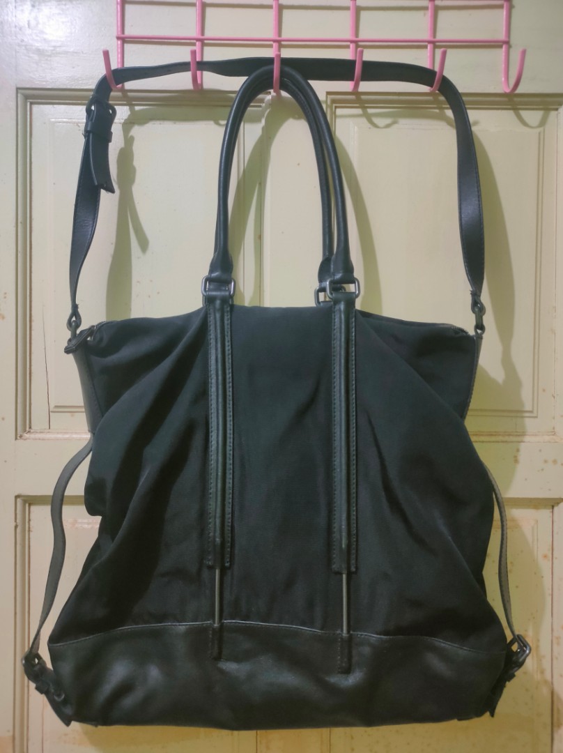 Calvin Klein Bag, Women's Fashion, Bags & Wallets, Shoulder Bags on  Carousell