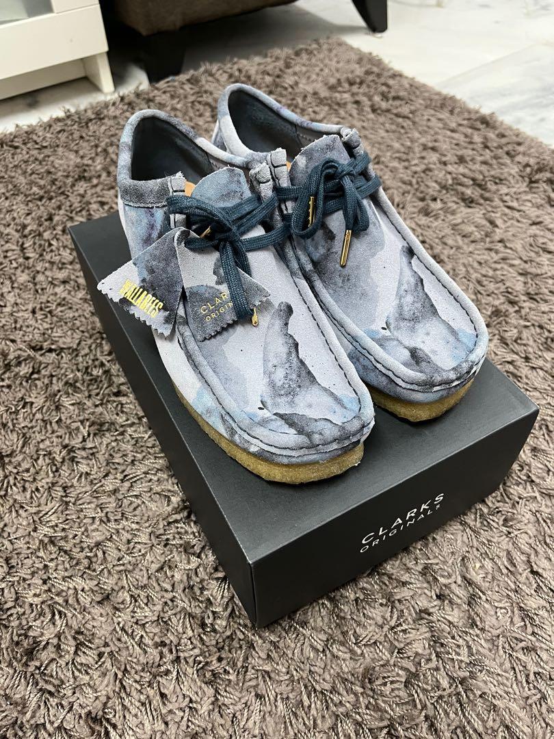 Camo hot sale clarks wallabees