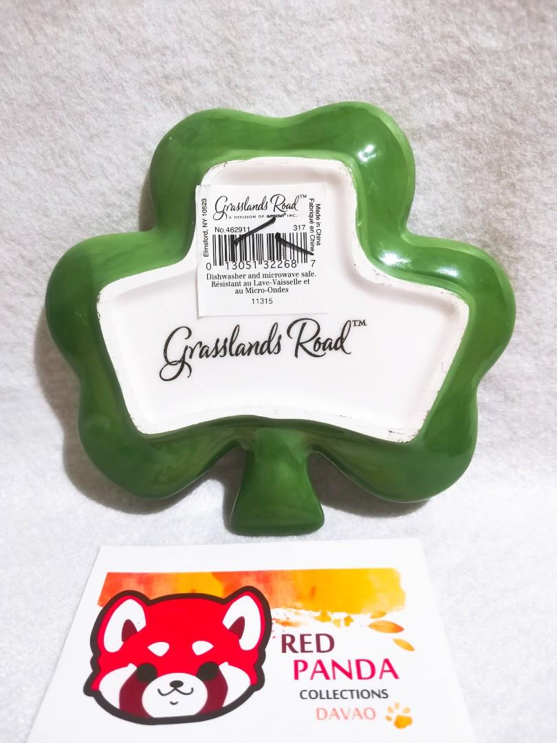 Clover with ladybug on top plate Decorative (Category: Dinnerware & Cutlery) located in Davao. Submitted by redpandacollections (Listing ID 1181160474, Image 3). Description: Clover with ladybug on top plate Decorative Authentic from England in good condition and quality Clover ladybug size 4.8 inches.