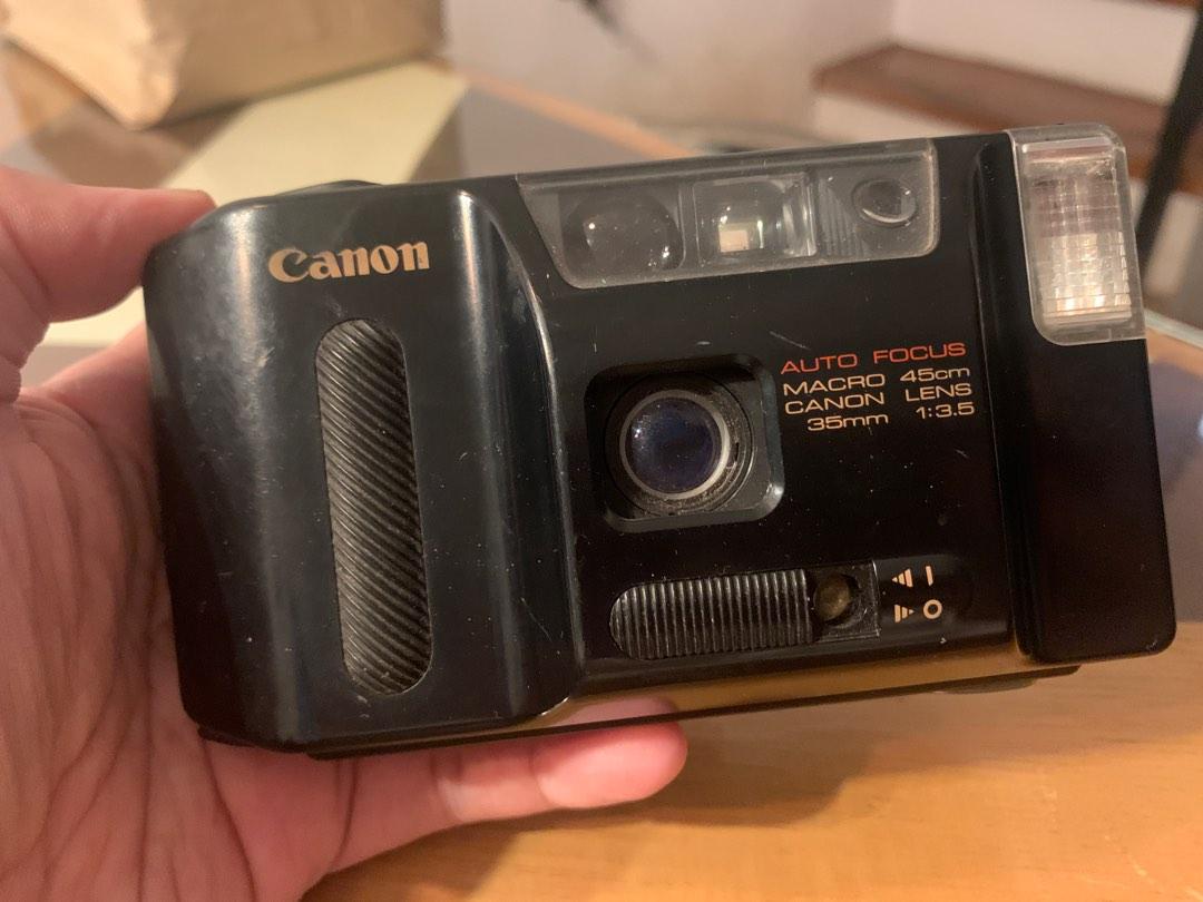 [06] Collectible: Camera w/ miniature scene (Category: Cameras) located in Marikina City. Submitted by theflos (Listing ID 1181147229, Image 1). Description: .