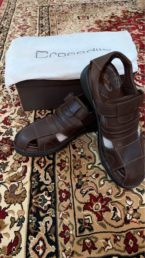Mens leather outlet croc sandals