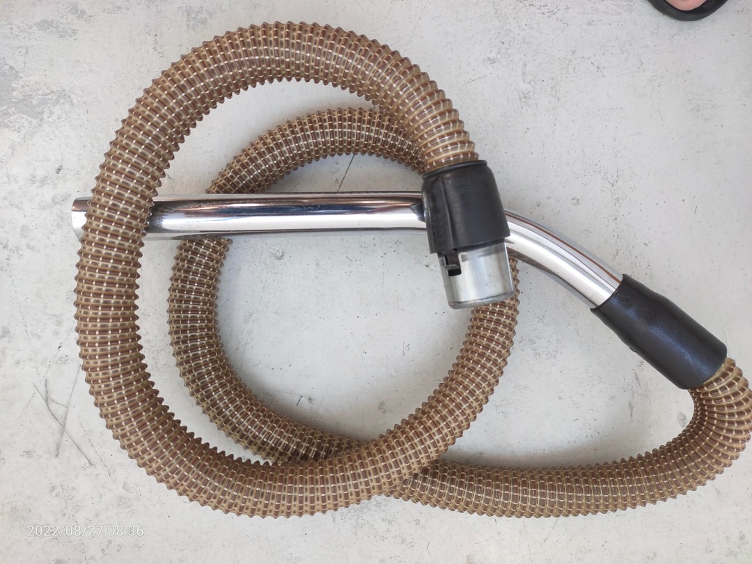 d4/ SE model RAINBOW vacuum HOSE PIPE, Furniture & Home Living